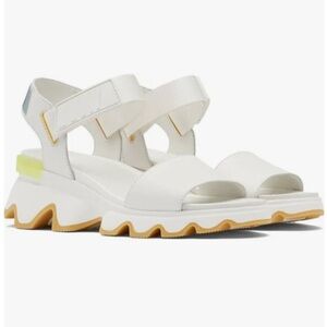 Sorel Kinetic Wedge Y-Strap Sandals